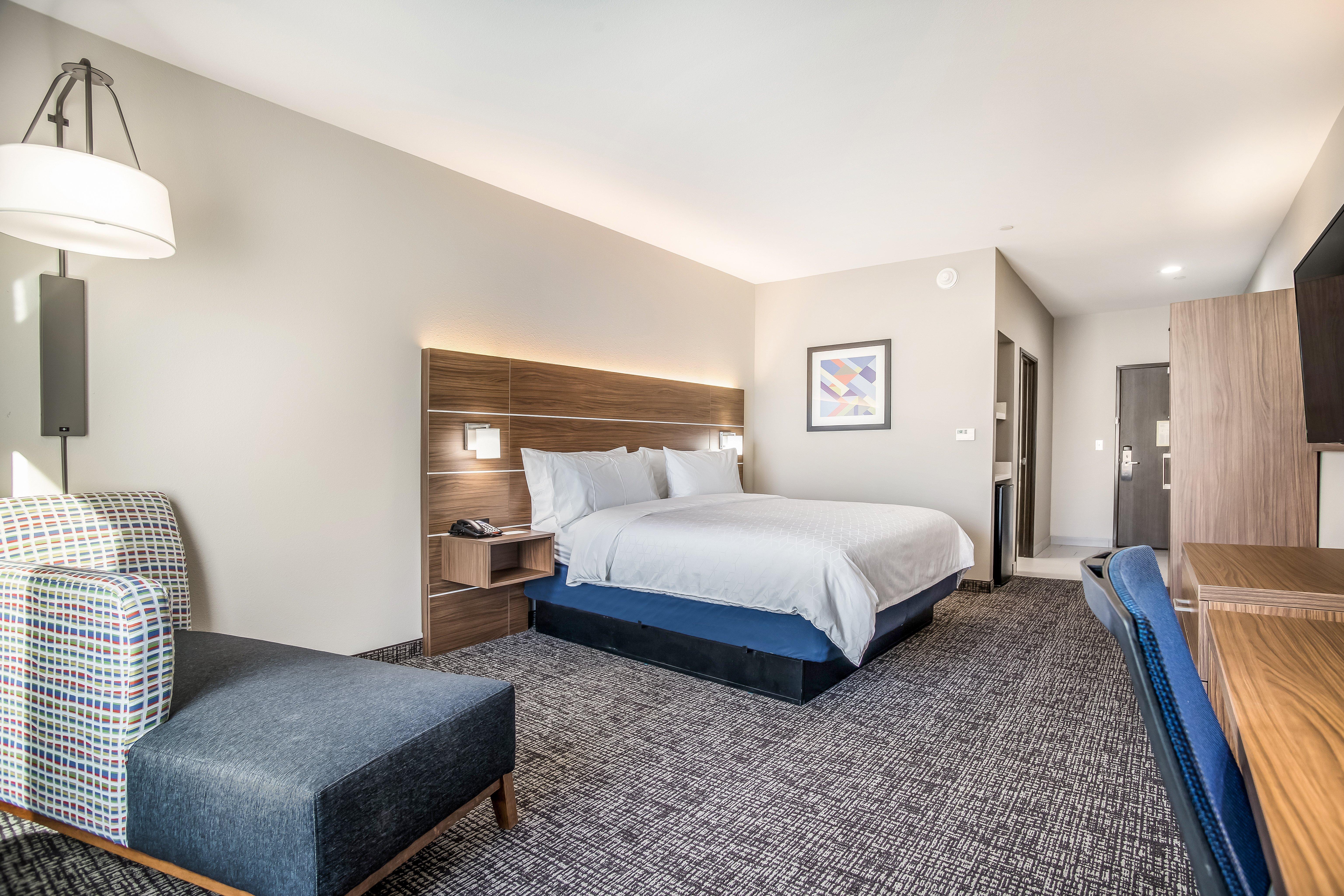 Holiday Inn Express & Suites Tulsa East - Catoosa By Ihg Exterior photo