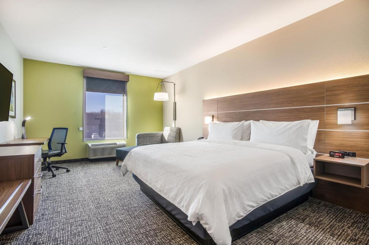 Holiday Inn Express & Suites Tulsa East - Catoosa By Ihg Exterior photo